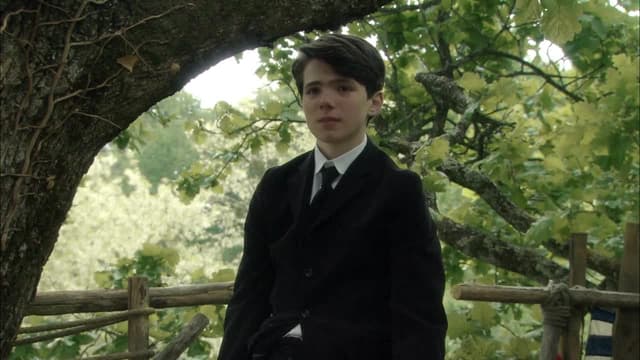 S01:E01 - The House's Talking