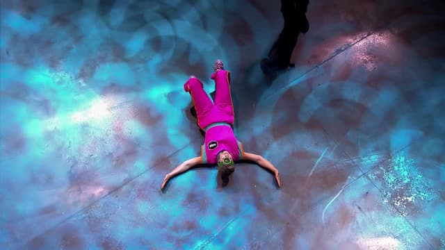 S01:E08 - Flipping Out!