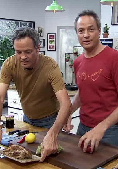 S01:E04 - Tacos de lechuga y papada y pollo a la bilbaína poster