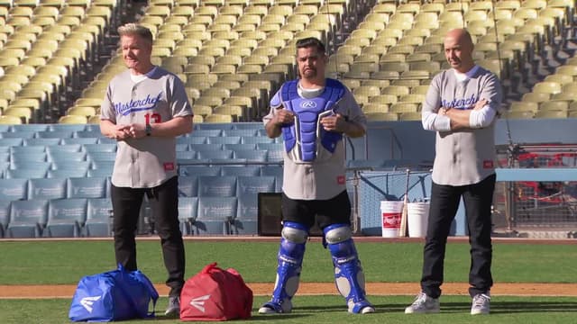 S13:E10 - Dodger Stadium Field Challenge