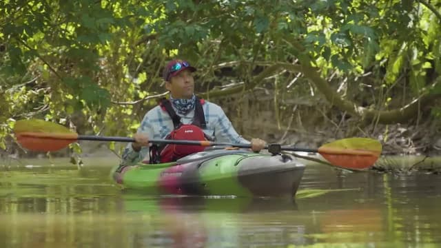 S08:E05 - Paddling Norfolk County Ontario