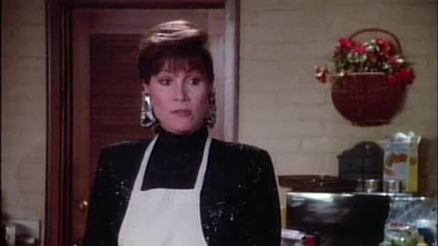 S12:E09 - Side by Side