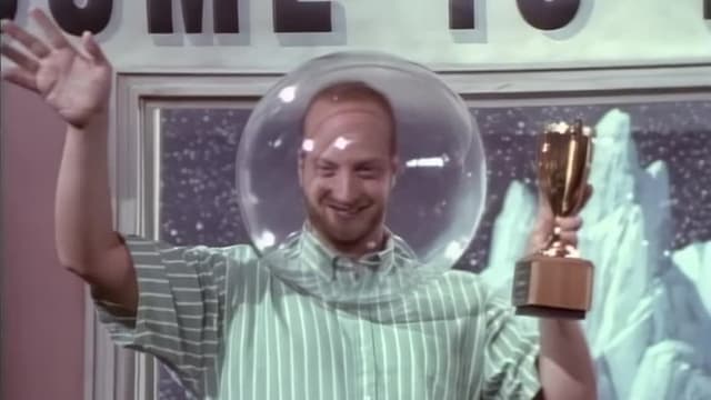 S02:E09 - Chris' Brain Starts Working