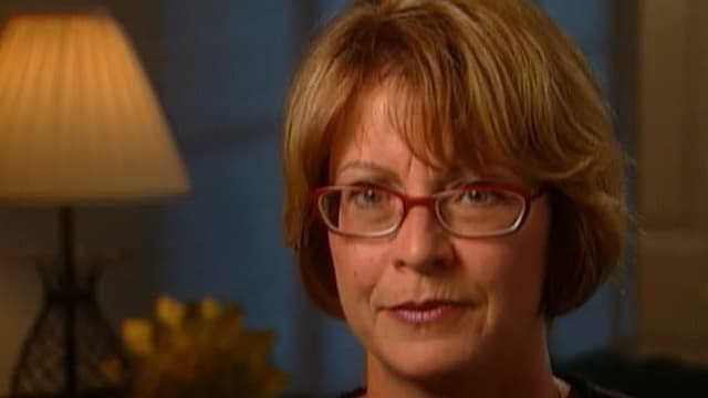 T07:C13 - S07:E13 - Huellas de elefante