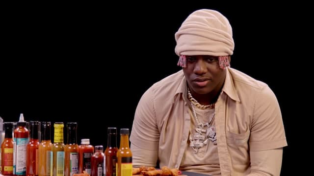 S07:E05 - Lil Yachty Has His First Experience With Spicy Wings