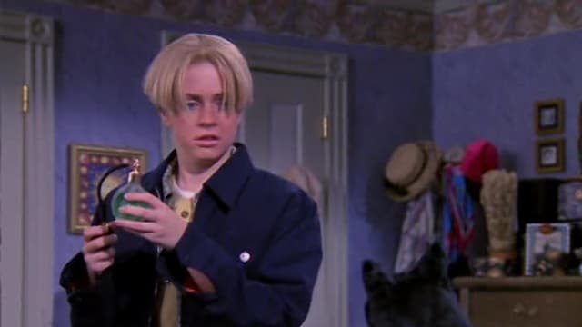 S02:E06 - Sabrina the Boy