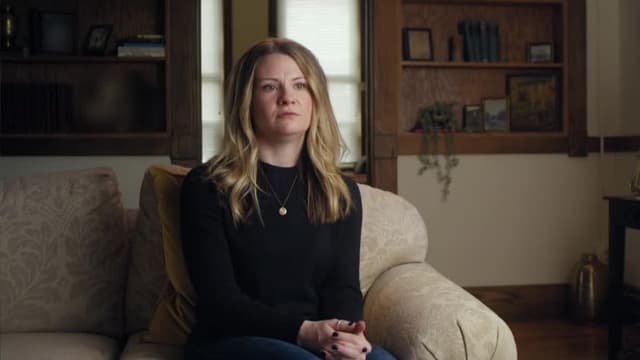 S01:E02 - The Red Flags of Murder