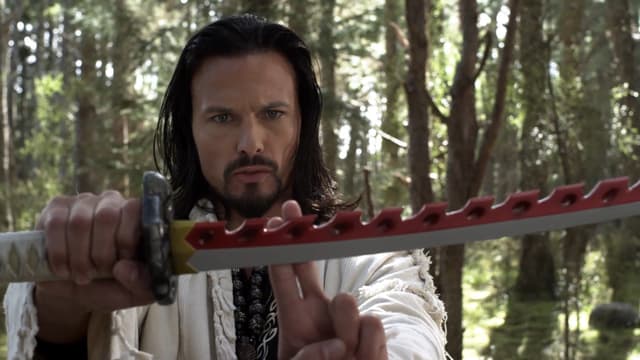 S19:E09 - Runaway Spike