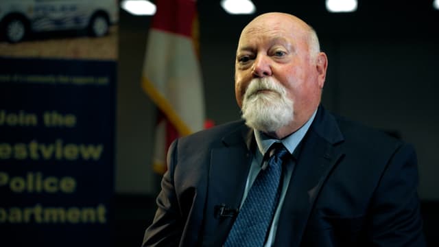 S02:E10 - Murder on the Panhandle