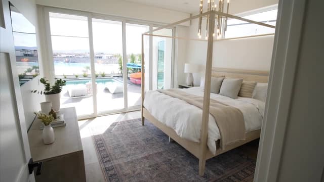 S01:É02 - S01:E02 - Sweet Primary Suites