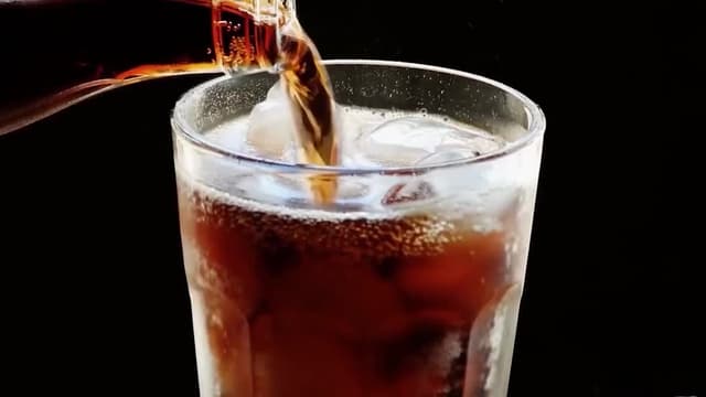 S03:E10 - Coca-Cola Formula / Shasta