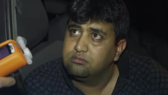 S09:E01 - Lumberjack