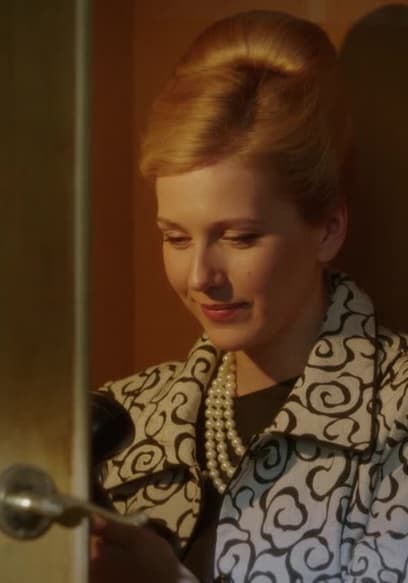 Affiche de S01:E10 - Russian Beauty Episode 10