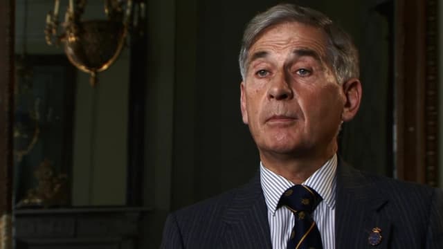 S01:E03 - Hunted Royal / The Queen's Visitor