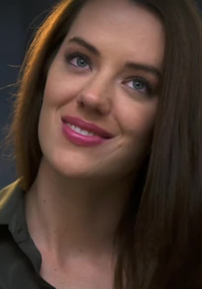 S01:E04 - Runway Girl poster