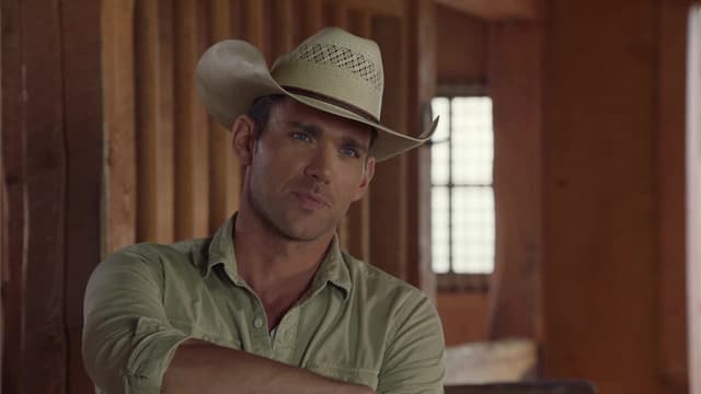 S10:E09 - A Horse With No Rider