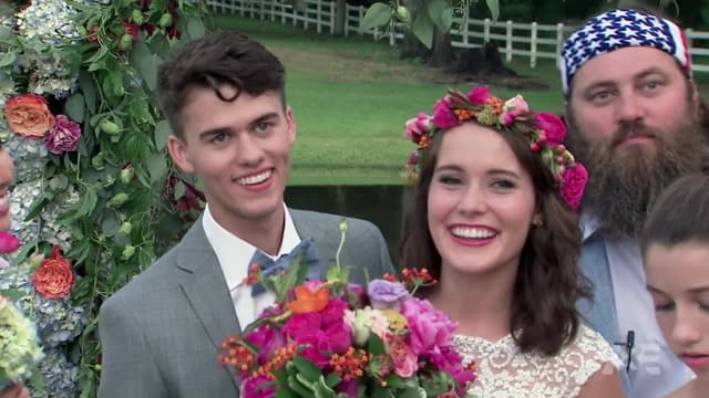 S08:E09 - John Luke Gets Hitched