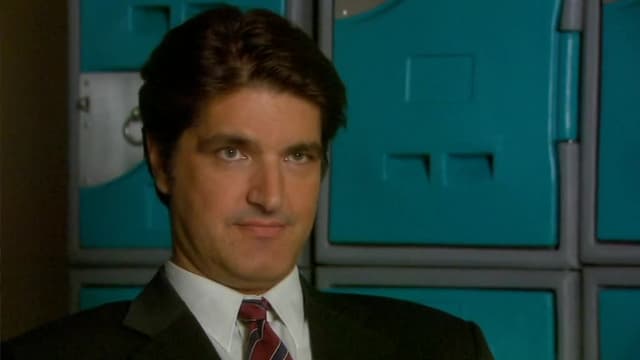 S09:E11 - Brothers in Arms