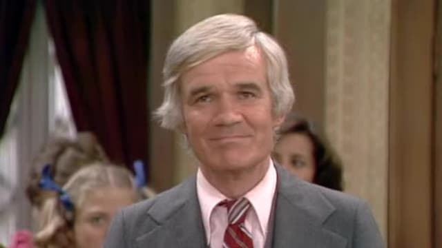 S01:E124 - The Girls' School