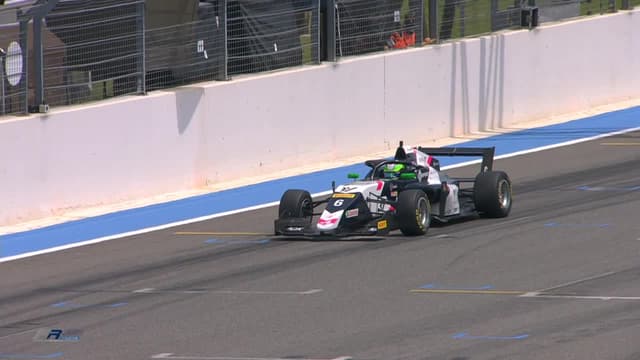 S03:E01 - Le Castellet