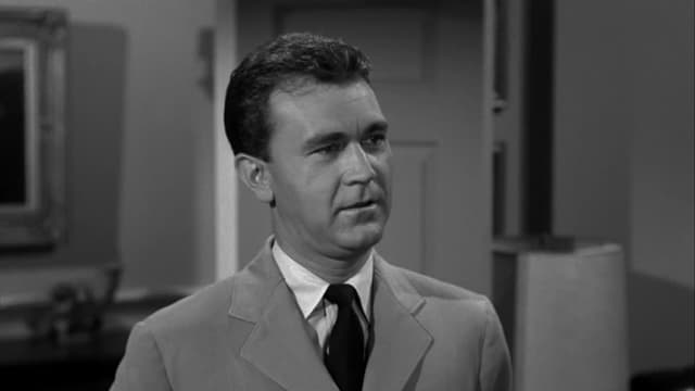 S01:E18 - The Case of the Cautious Coquette