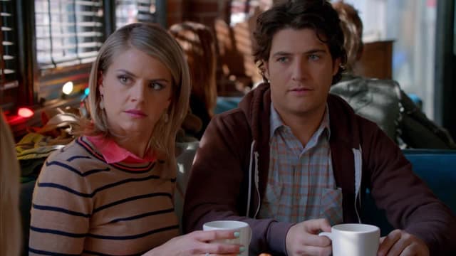 S03:E12 - Our Best Friend's Wedding