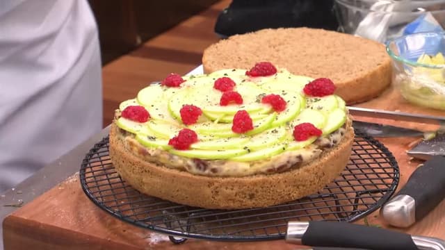 S04:E11 - Baking