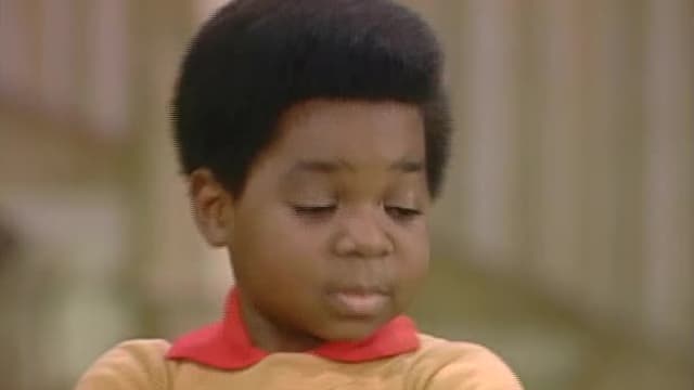 S02:E219 - Big Business