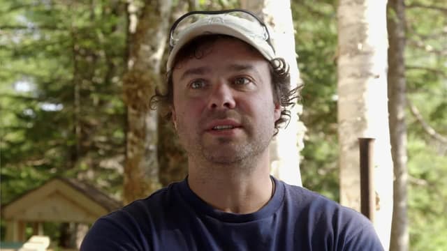 S02:E05 - The Ultimate Beach Party