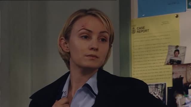 S07:E12 - Behind the Badge