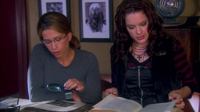S01:E06 - Love Hurts