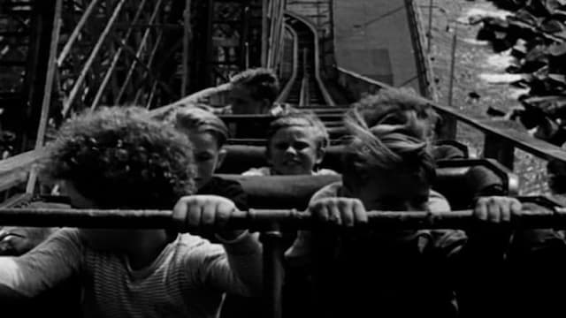 S01:E32 - Fish Hooky