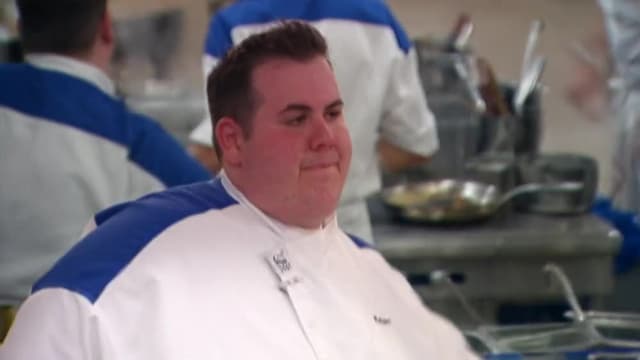 S06:E07 - 10 Chefs Compete