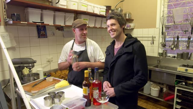 S01:E11 - Episode 11