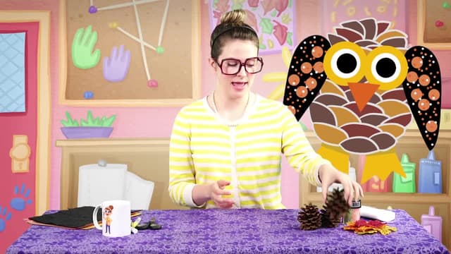 S03:E12 - Fun Fall Crafts! DIY Owl Pinecone & Leaf Jar!