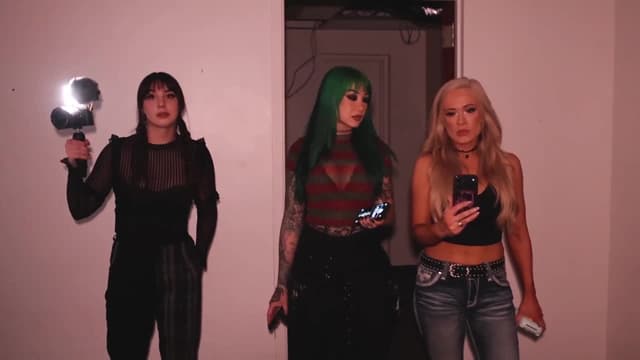 S01:E03 - Wanna Wrestle a Ghost?