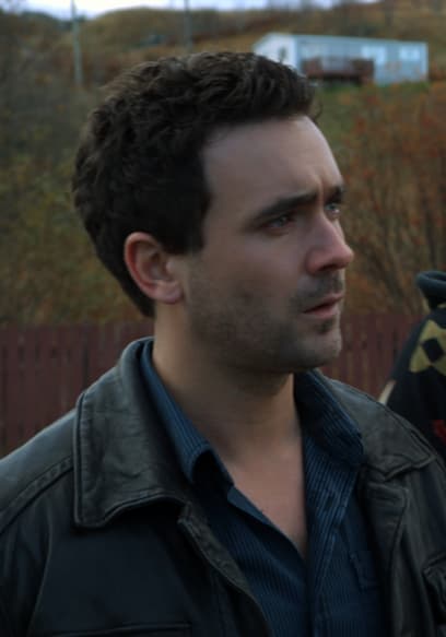 S01:E09 - Republic of Doyle: S1 E9 - He Sleeps With the Chips poster