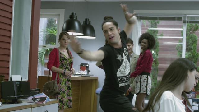 S01:E01 - Sueños prohibidos