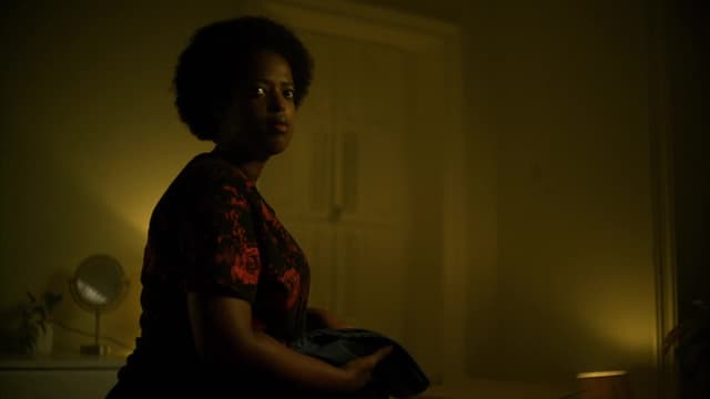 S02:E07 - The Fourth Roommate