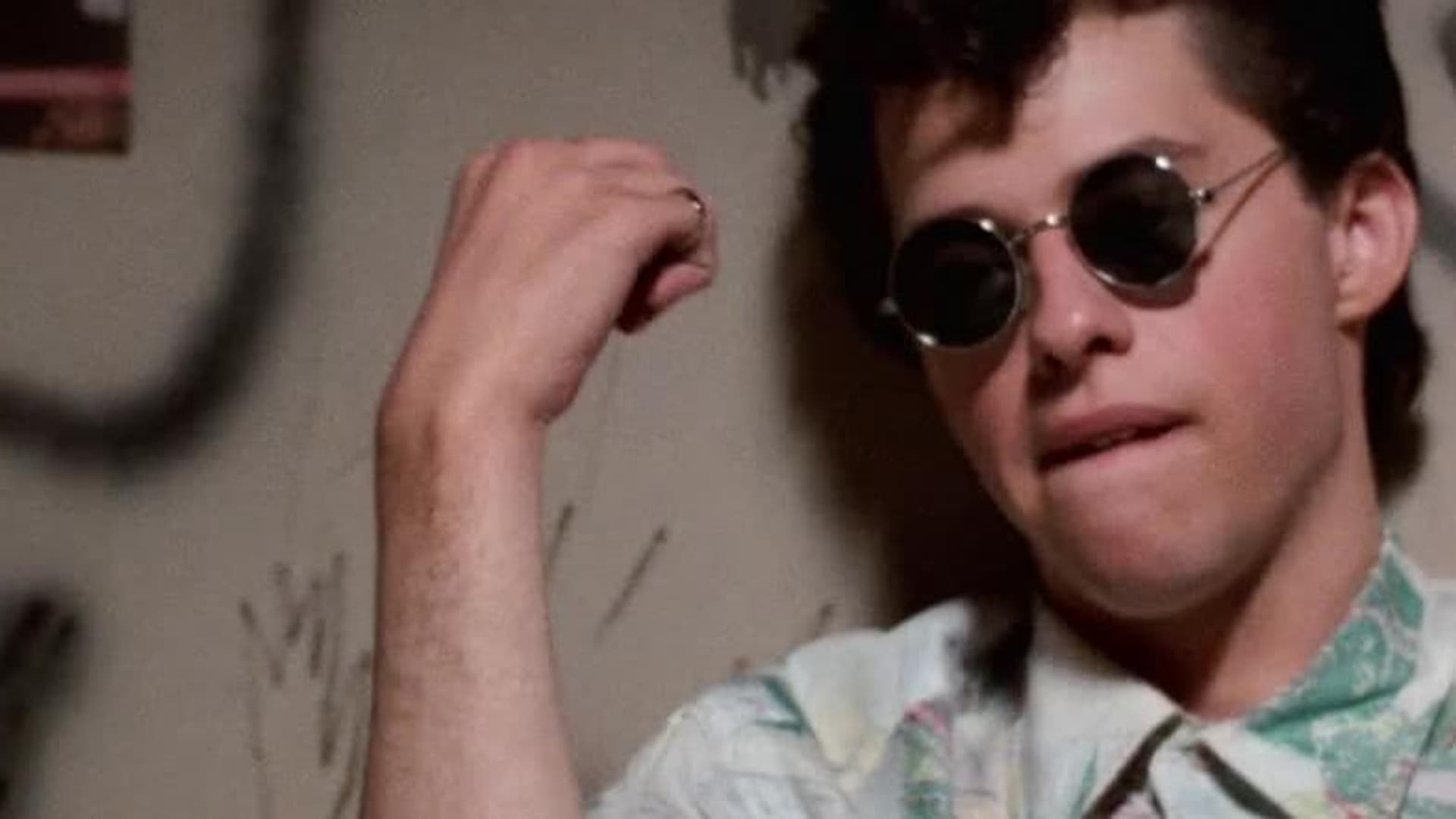 Pretty in Pink is bringing prom-season feelings to Tubi