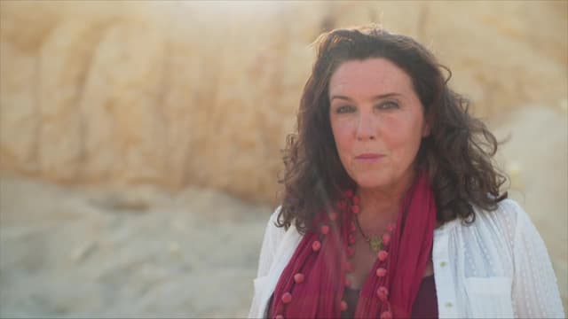 S01:E01 - Secrets of Tutankhamun