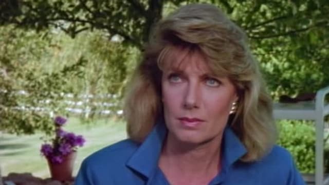 S08:E03 - Dust to Dust