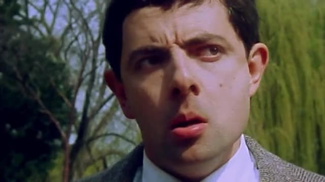 S01:E05 - The Trouble With Mr. Bean