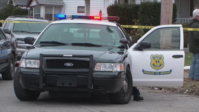 S12:E14 - House of Pain/Into the Night