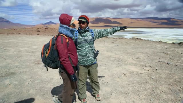 S01:E07 - Seres de plumas