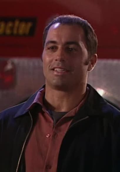 S03:E07 - Burning Building / Scorpion Pit / Rotating Climbing Wall poster