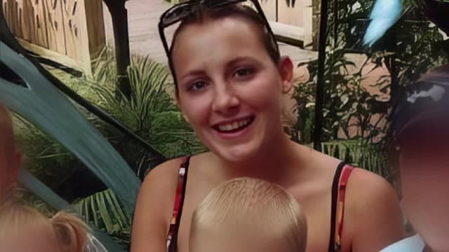 S01:É07 - S01:E07 - Where Is My Sister?