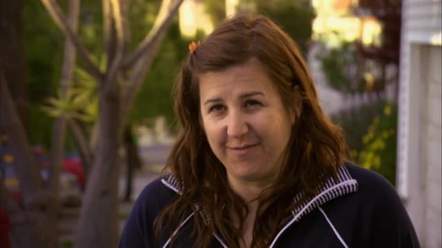 S01:E02 - Master Bedroom Retreat