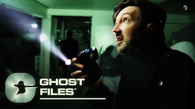 S05:E03 - Investigating Bracken Fern Manor