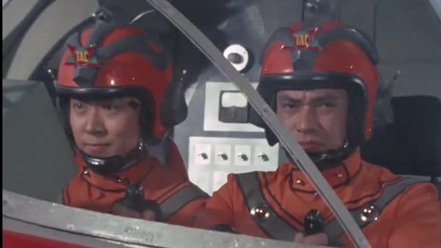 S01:E11 - Ultraman Ace: S1 E11 - Terrible-Monster Is Ten Women?